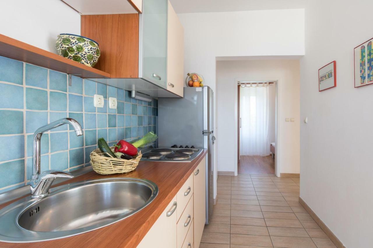 Apartments Ivona Malinska Extérieur photo