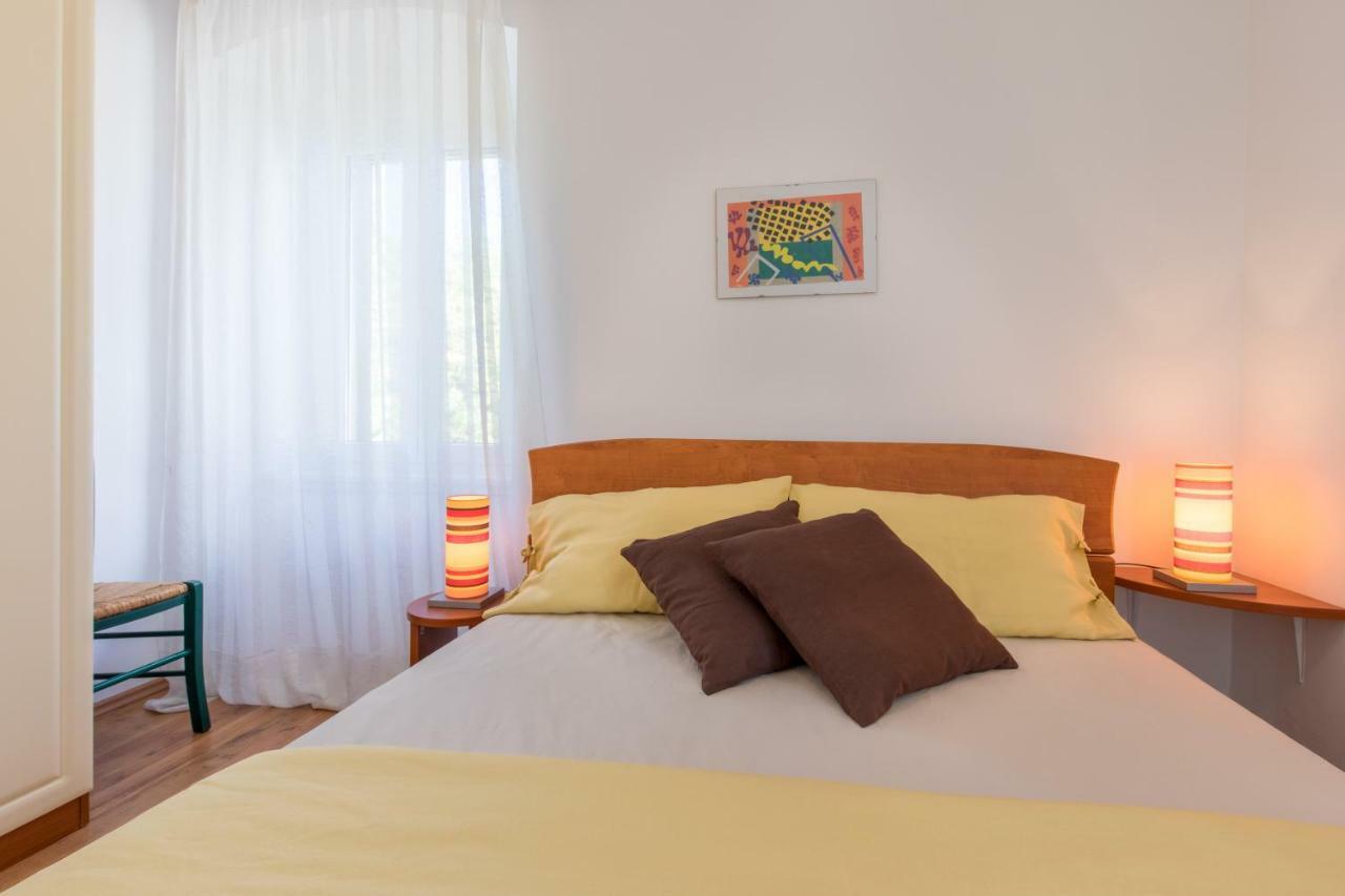 Apartments Ivona Malinska Extérieur photo