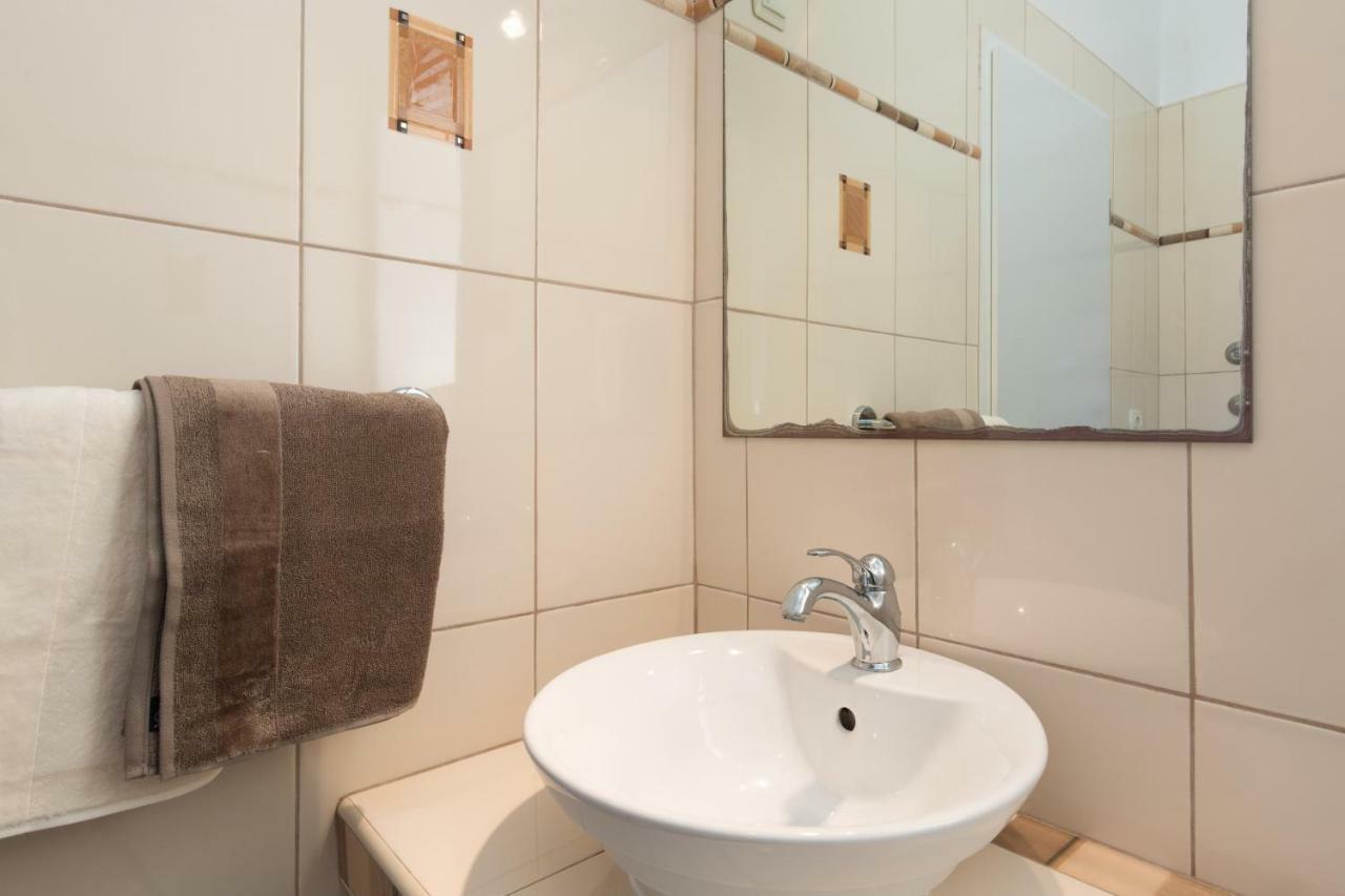 Apartments Ivona Malinska Extérieur photo