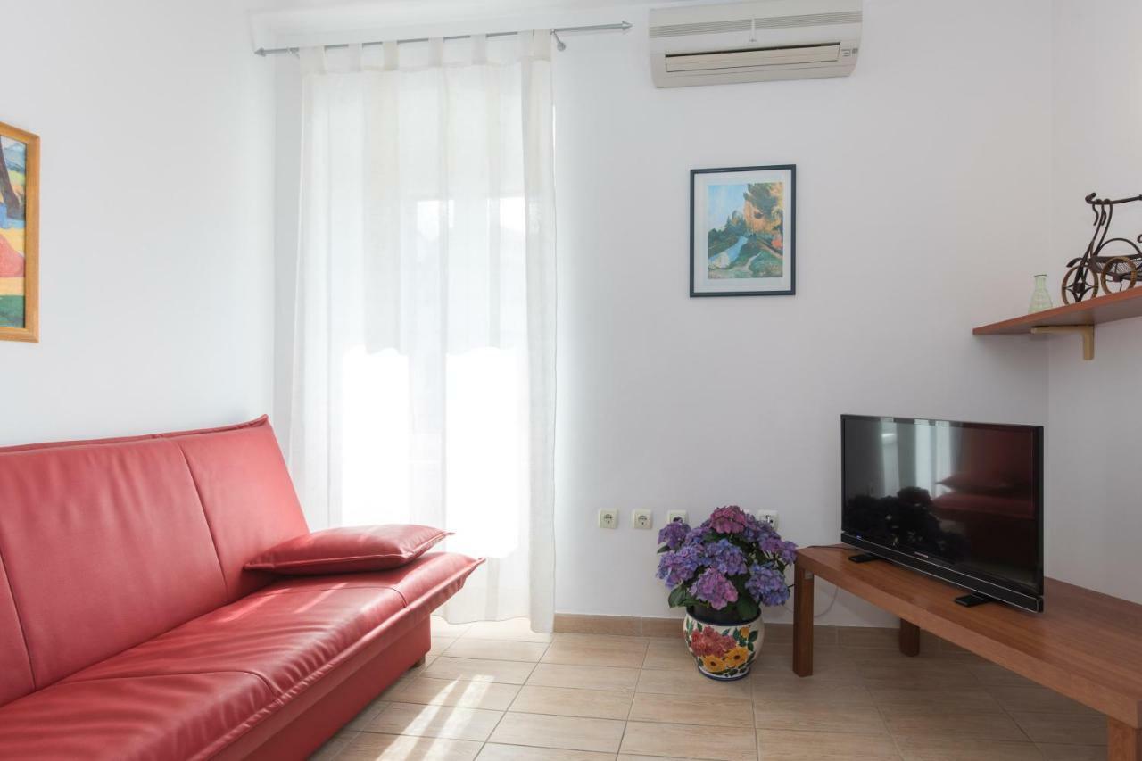 Apartments Ivona Malinska Extérieur photo